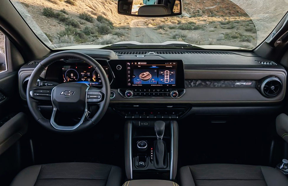 2025 Chevrolet Colorado Interior