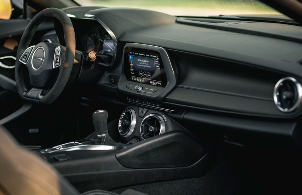 2025 Chevy Camaro Interior