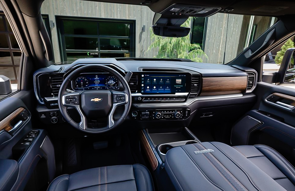 2025 Chevy Silverado Interior